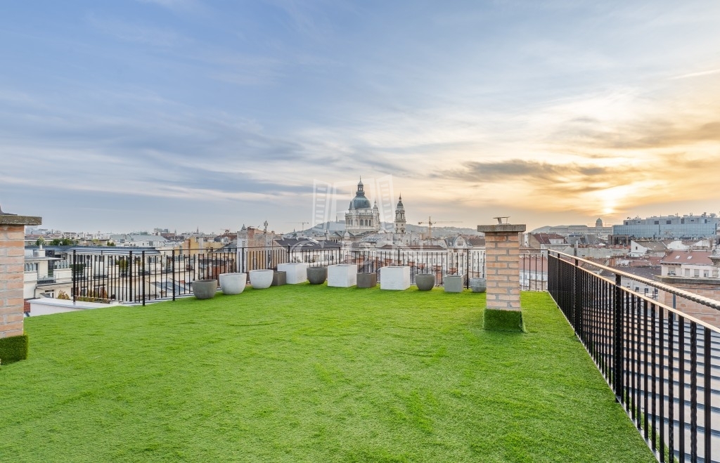 Vânzare Budapest VI. kerület Locuinta (caramida)